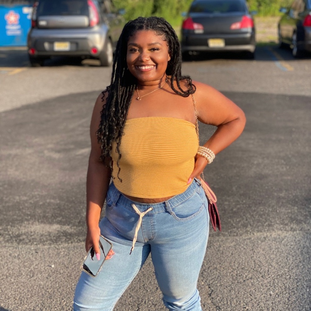 Meet your Posher, Isabelle